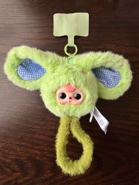 Baby Three Wrist Strap in Confirmed Sprout with Pink Bangs